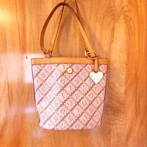 Dooney & Bourke pink small hand bag